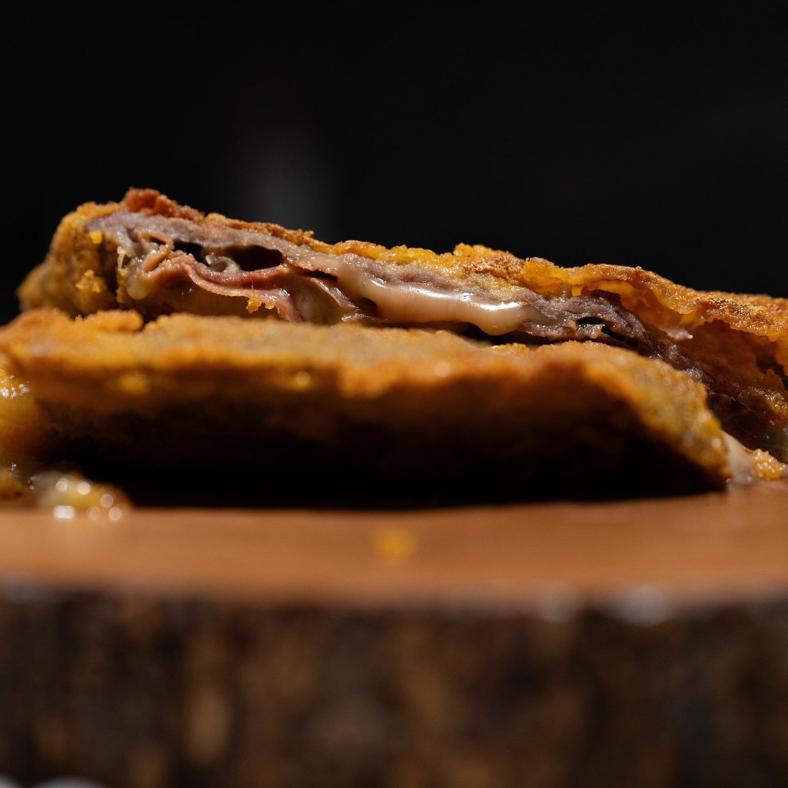 Cómo cocinar un cachopo perfecto en casa con los cachopos de Terra Carnicerías